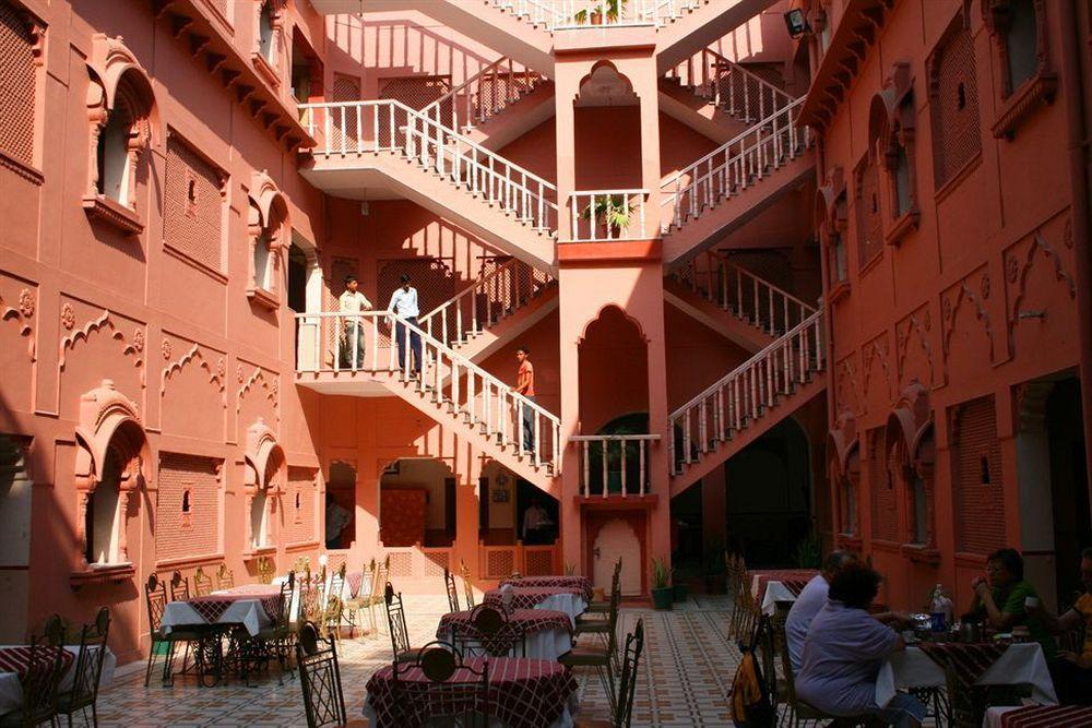 Hotel Sagar Биканер Екстериор снимка