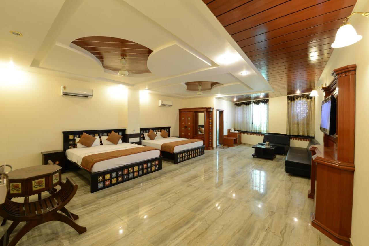 Hotel Sagar Биканер Екстериор снимка