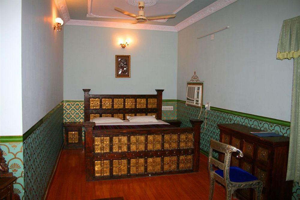 Hotel Sagar Биканер Екстериор снимка