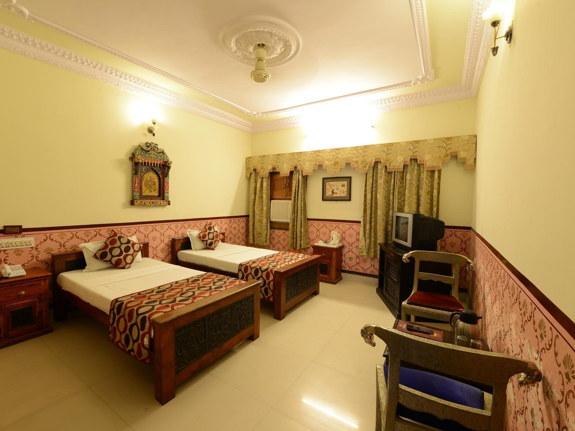 Hotel Sagar Биканер Екстериор снимка