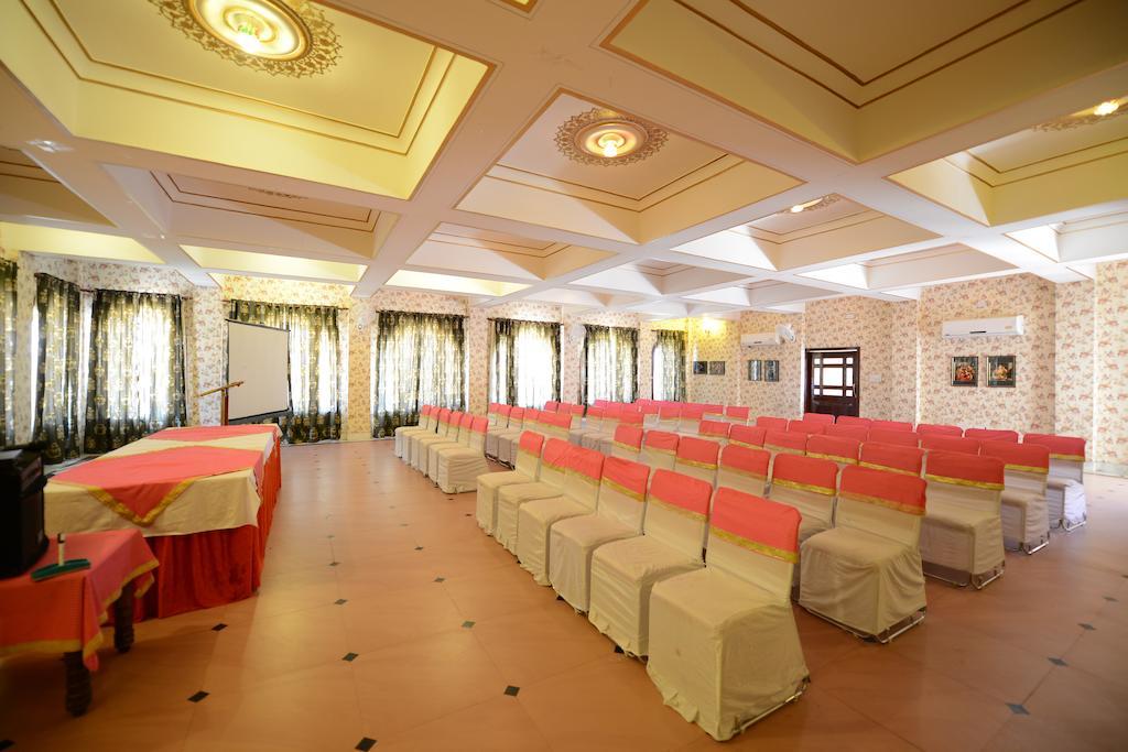 Hotel Sagar Биканер Екстериор снимка