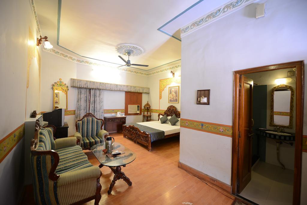 Hotel Sagar Биканер Екстериор снимка